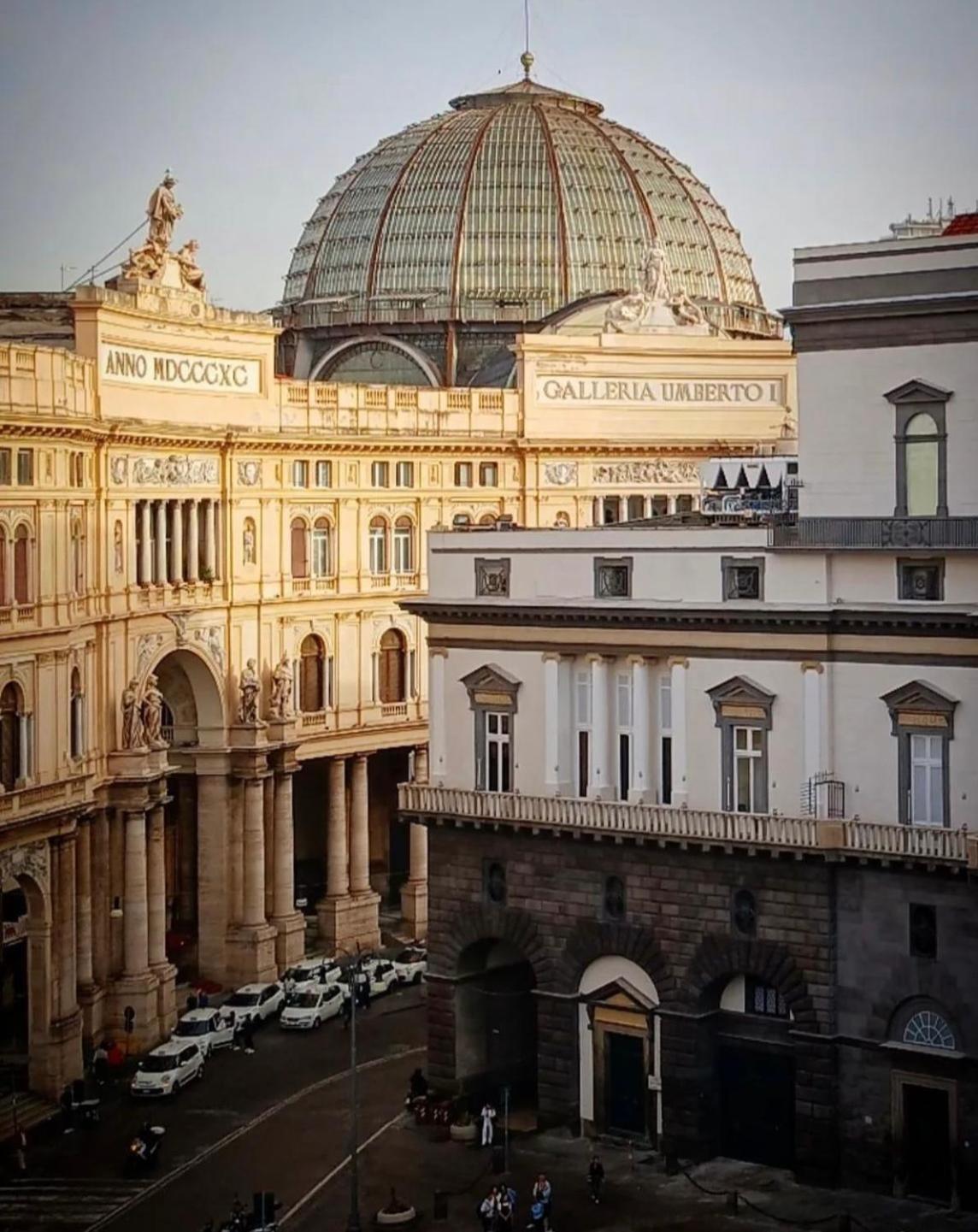 Casetta Piazza Plebiscito Napoli Eksteriør bilde